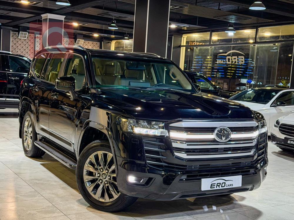 تۆیۆتا لاند کروزەر